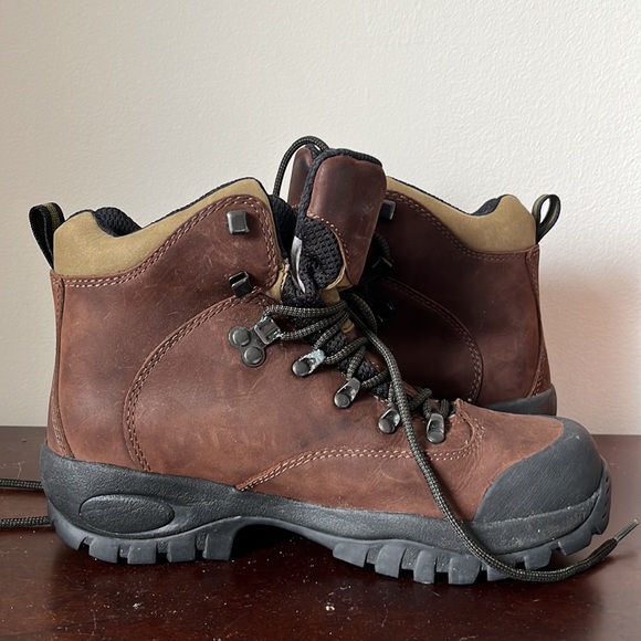 L.L Bean GORE-TEX Trail Hiking Boots - Picture 9 of 12